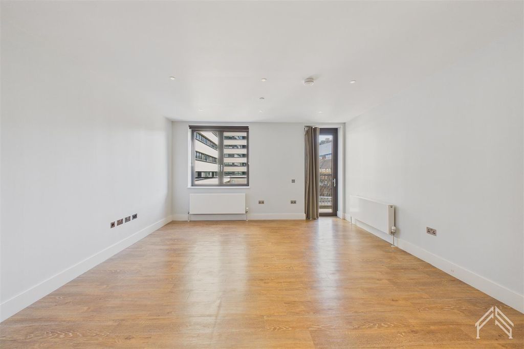 Property photo 3 of 16 3.Jpg