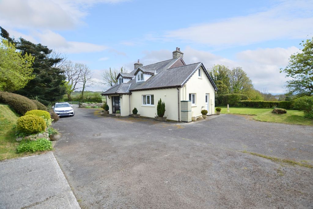 Property photo 1 of 26
