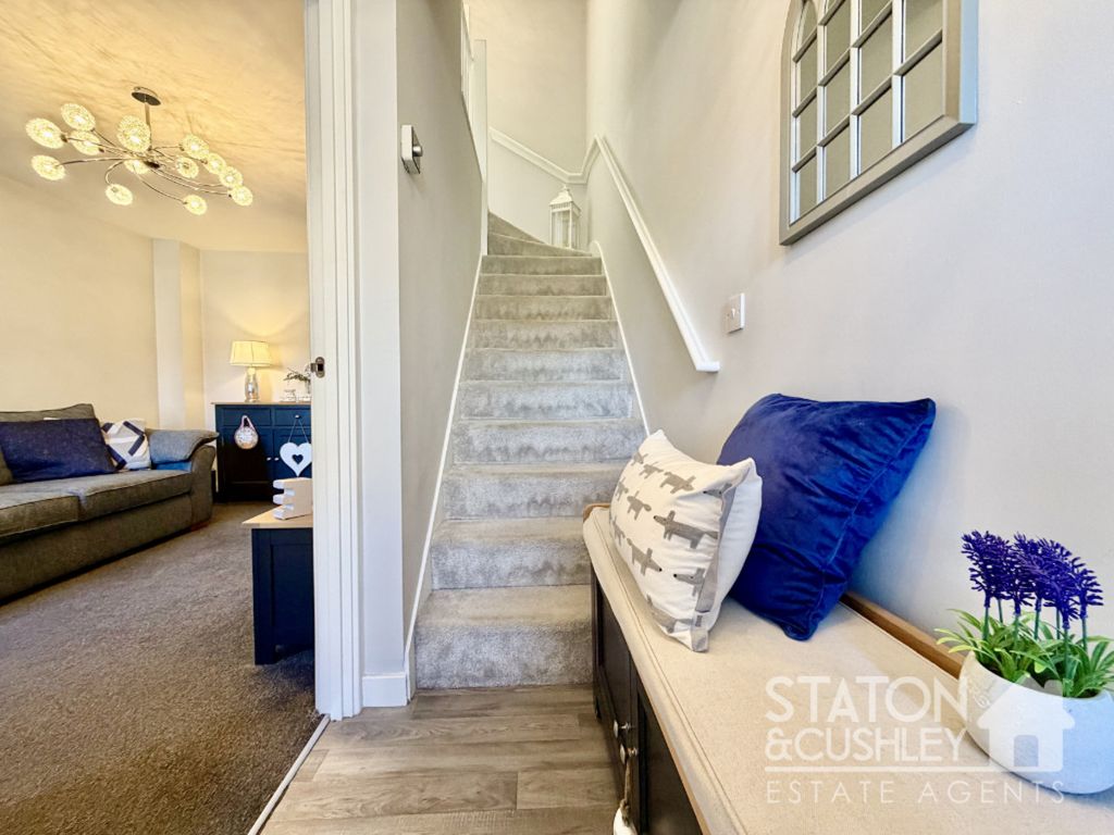 Property photo 2 of 35