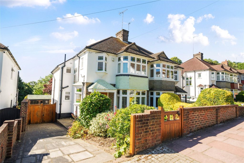Property photo 1 of 18 Picture No. 01