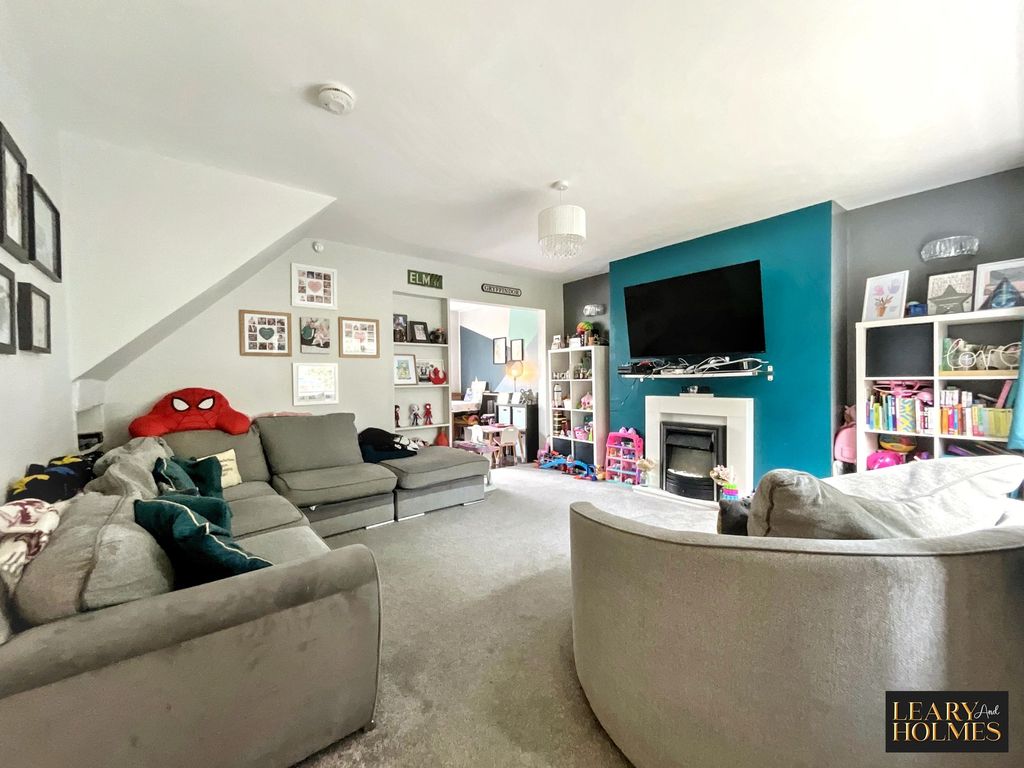 Property photo 2 of 21