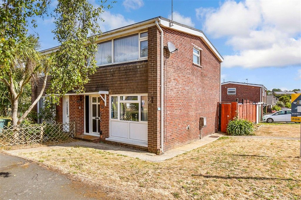 Property photo 3 of 9 Front Aspect