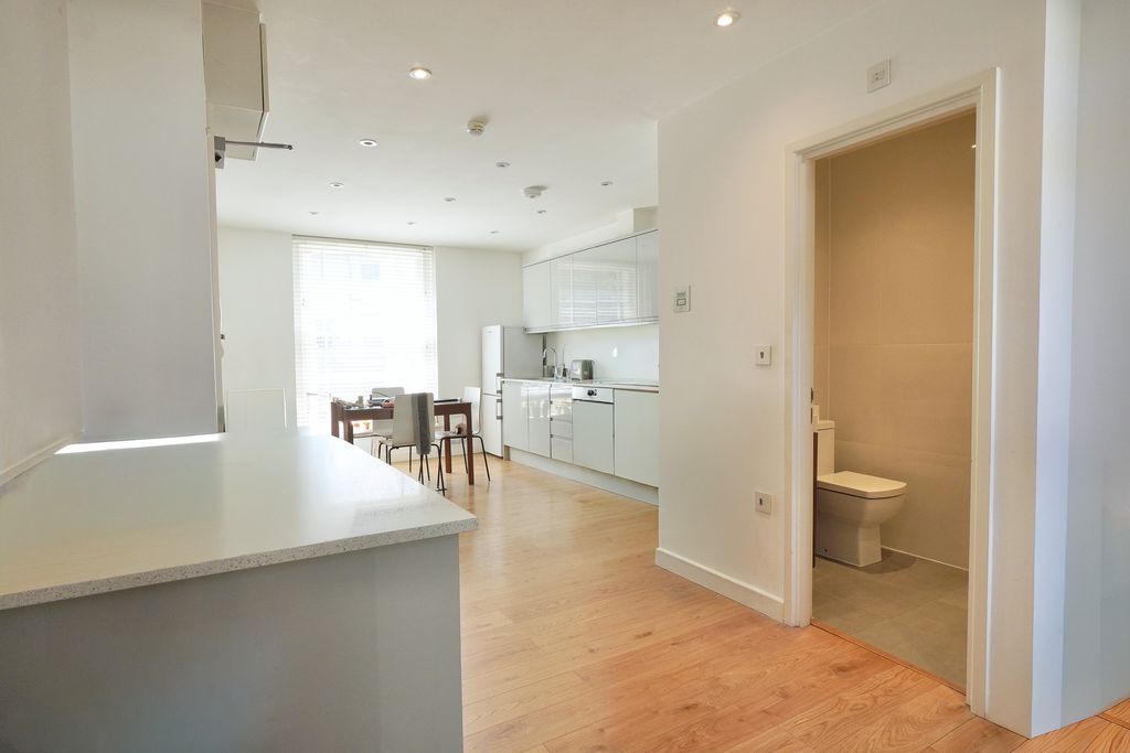 Property photo 1 of 5