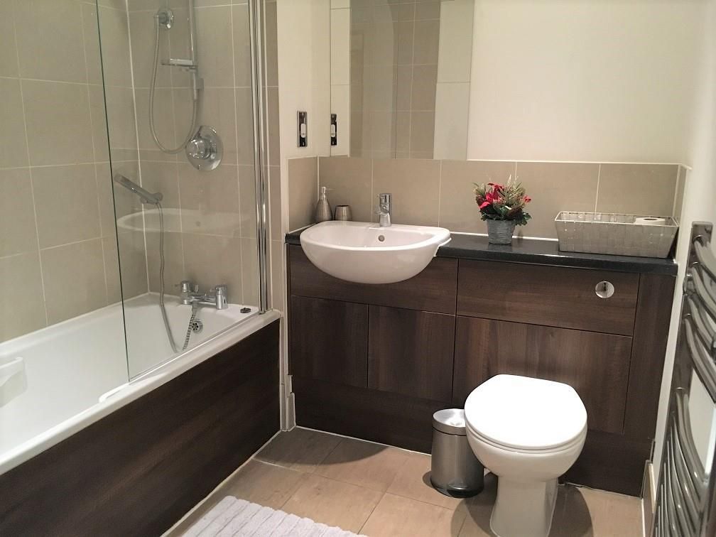 Property photo 3 of 8 Bathroom