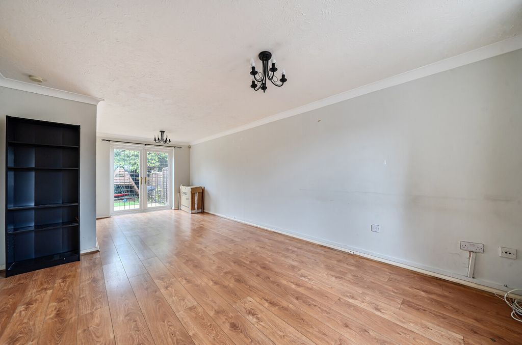 Property photo 3 of 17 1423836-2-69A8181...