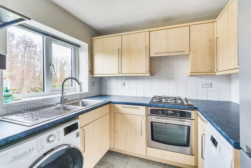 Property photo 3 of 9 933508 (5).Jpg