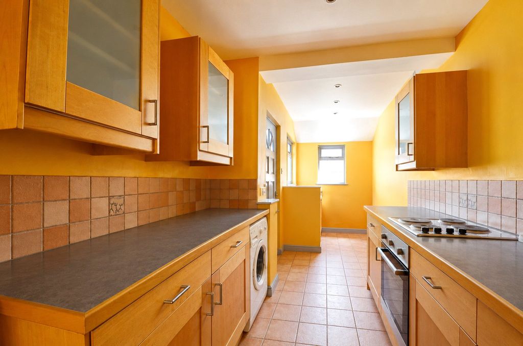 Property photo 3 of 9 Picture No. 06