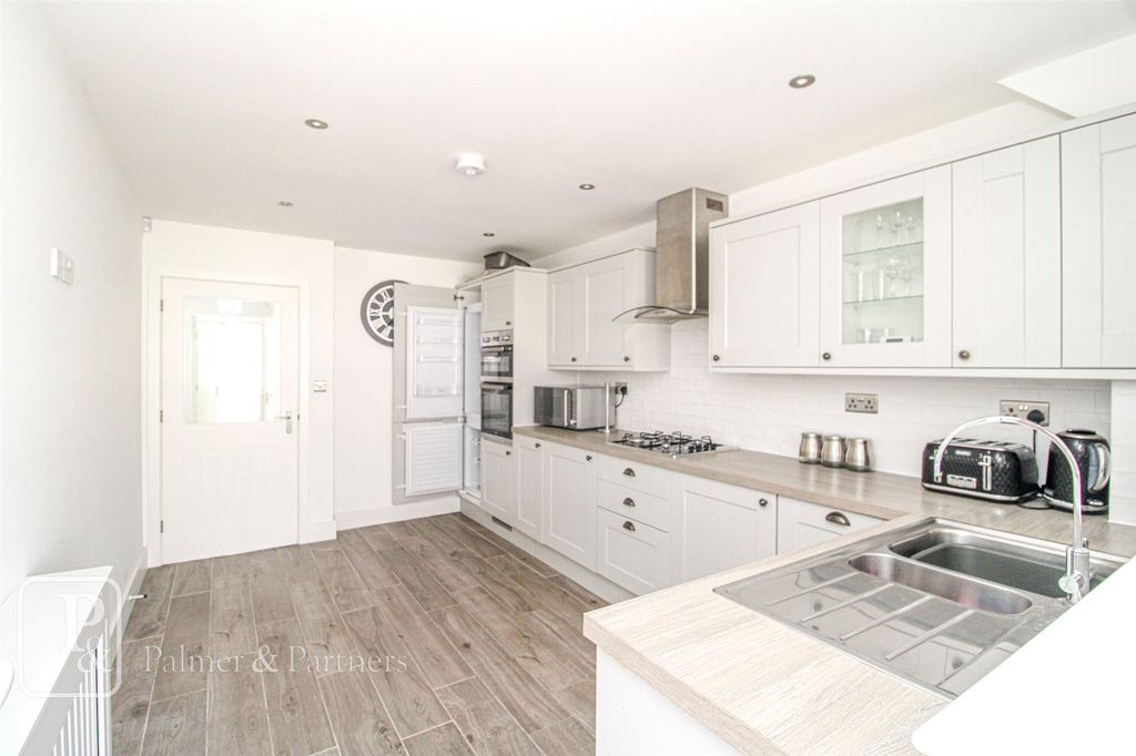 Property photo 3 of 23 Picture No. 07