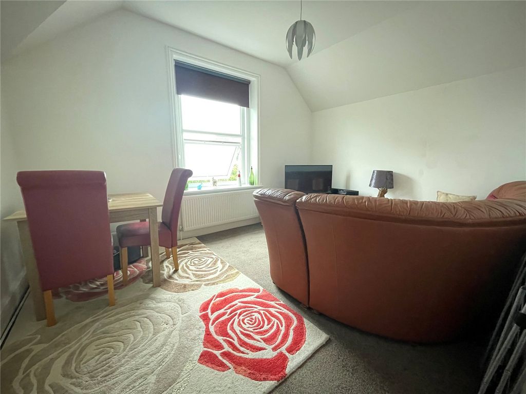 Property photo 2 of 7 Picture No. 06