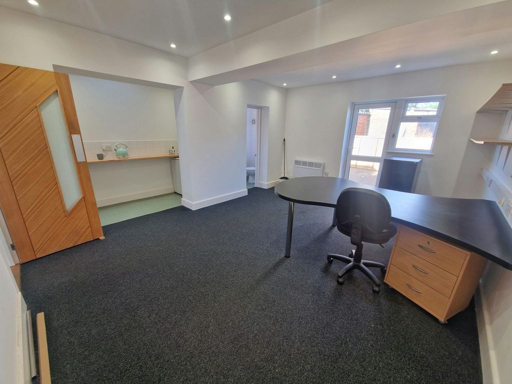 Property photo 3 of 9 20260326_102108.Jpg