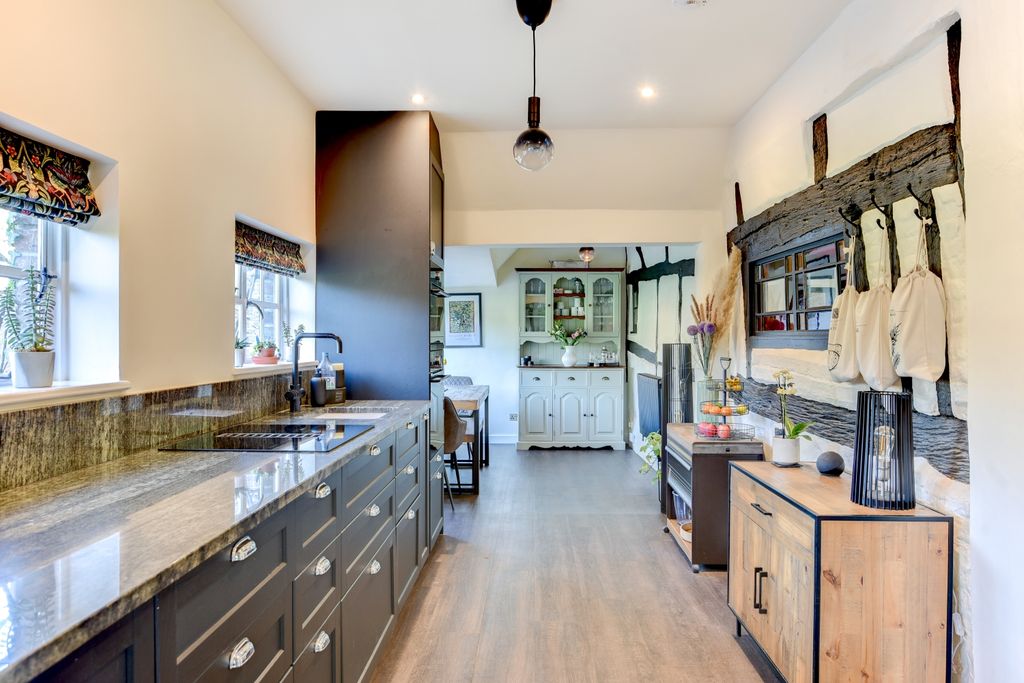 Property photo 3 of 46 Cherrytree-16