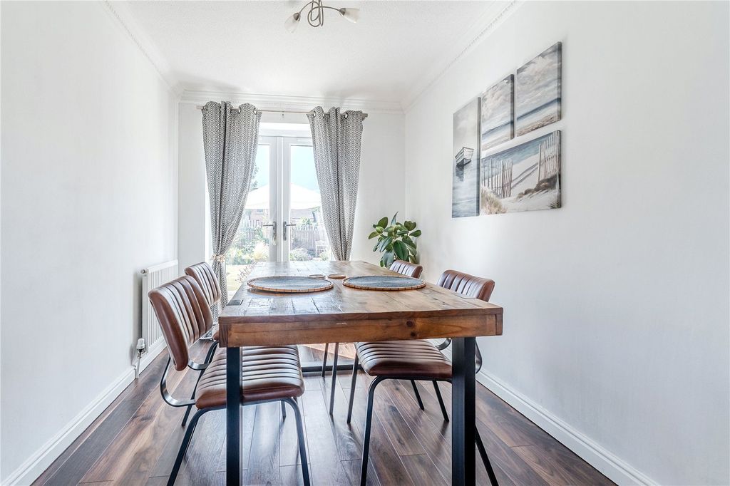 Property photo 2 of 14 Dining Room