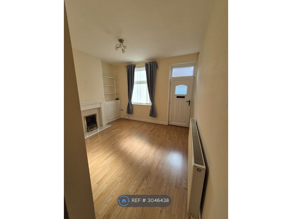 Property photo 2 of 22 Dining Room