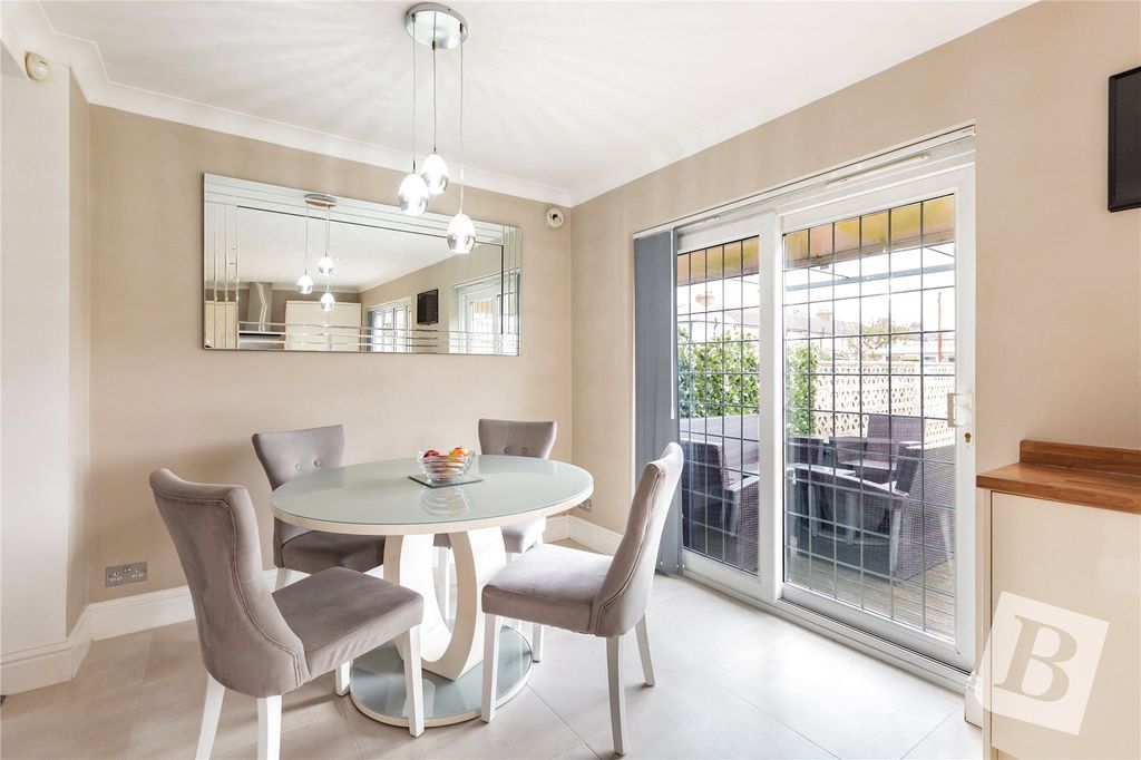 Property photo 3 of 16 Kitchen/Diner