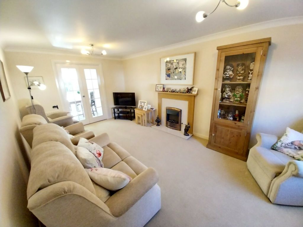 Property photo 2 of 20