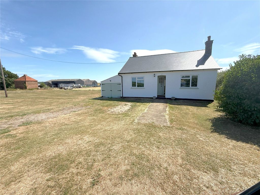 Property photo 1 of 21 Picture No. 01