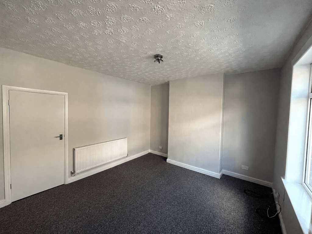 Property photo 2 of 11 Living Room