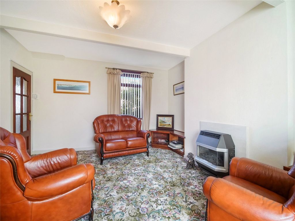 Property photo 2 of 14 Living Room