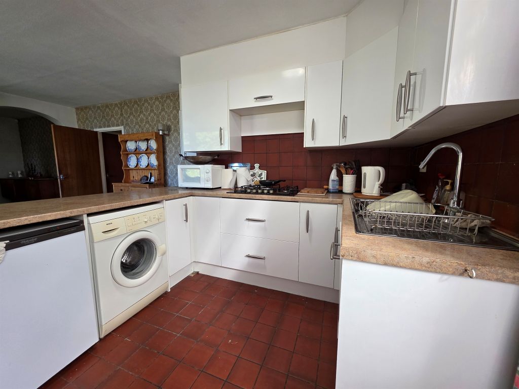 Property photo 3 of 22