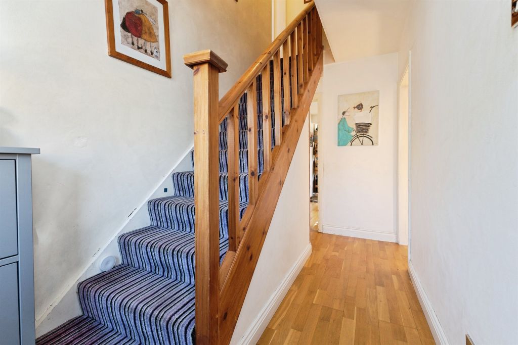 Property photo 2 of 22