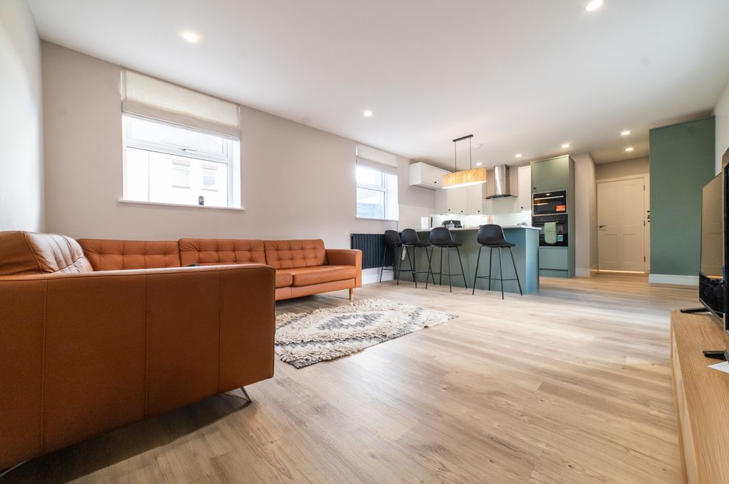 Property photo 1 of 12 Another Student Property From Award-Winning Cps Ho