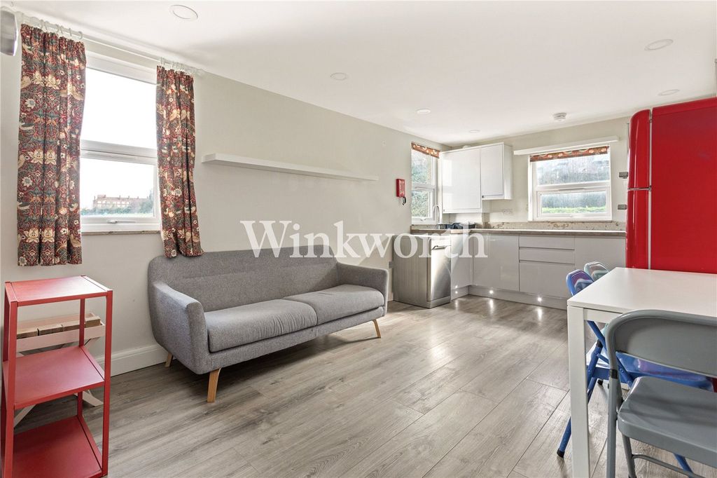 Property photo 2 of 13 Picture No. 06