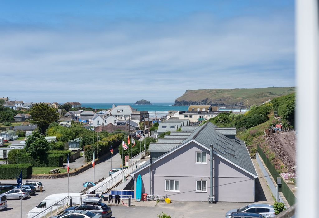 Property photo 1 of 20 The Wrens