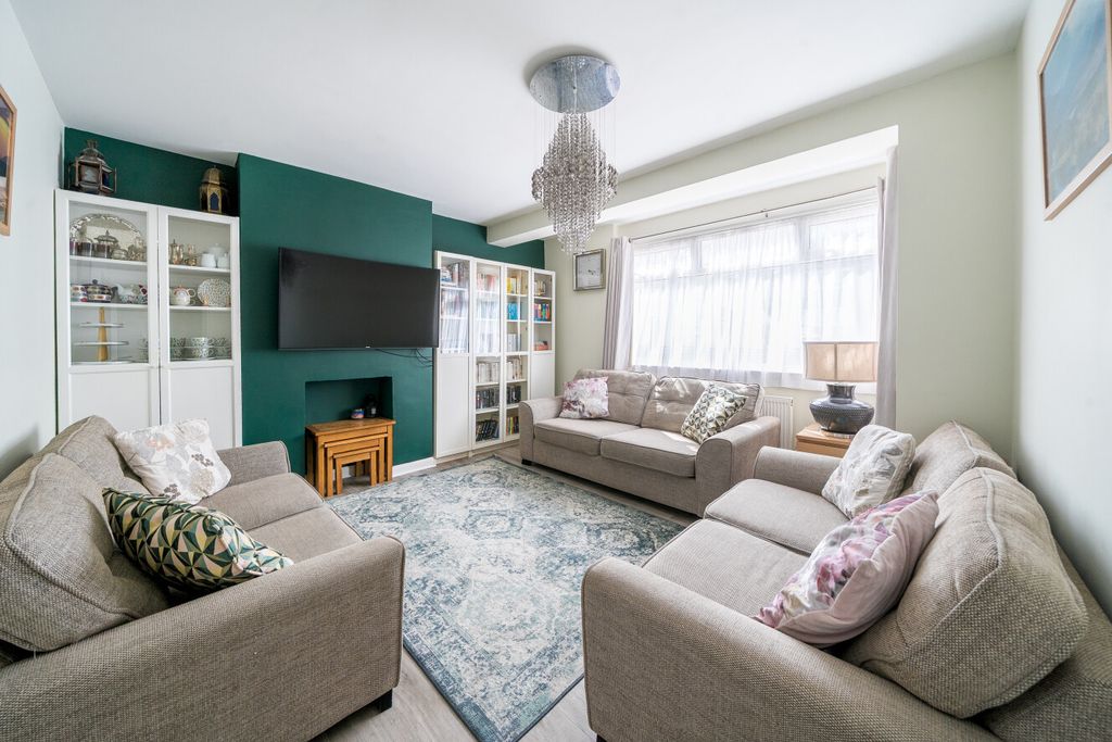Property photo 3 of 20 1472449-4-6A22F47...