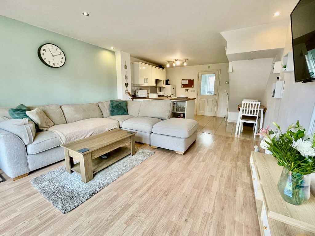 Property photo 3 of 15 Img_7828