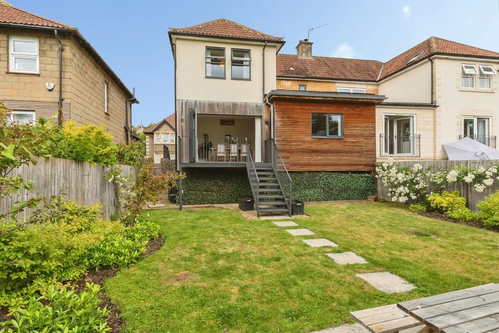 House in Bath - More