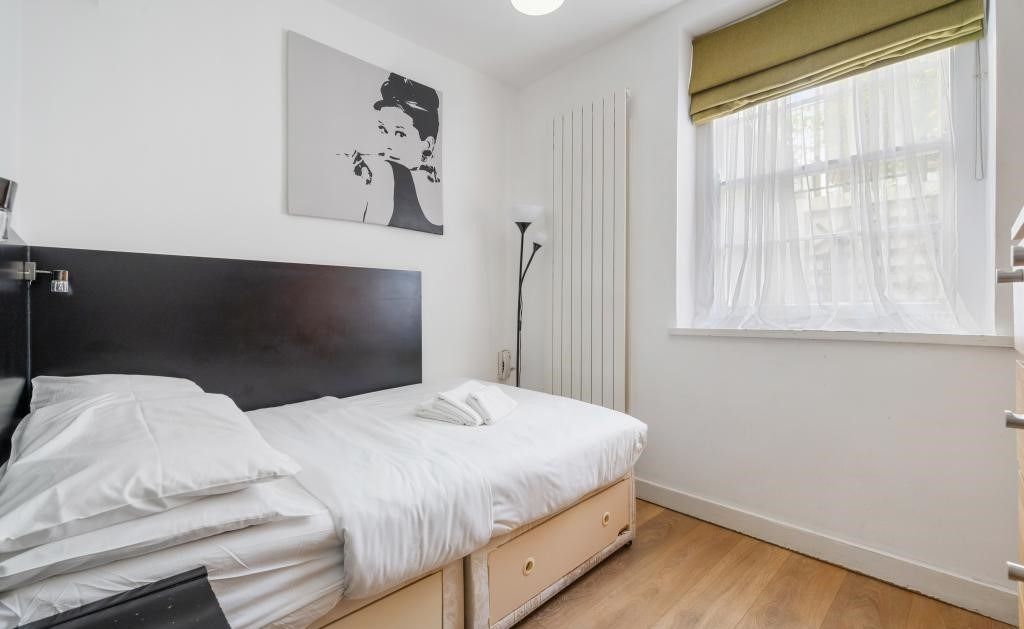 Property photo 1 of 7 4555670