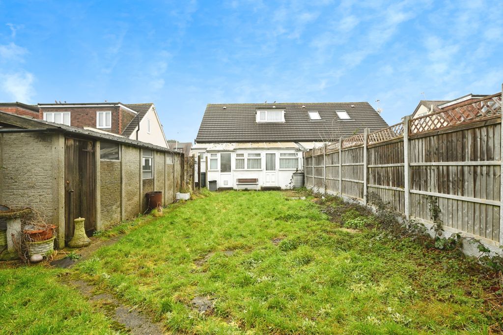 Property photo 2 of 17 Photography