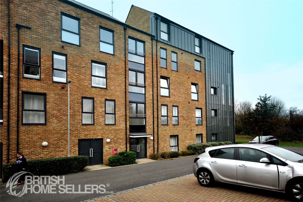 Property photo 2 of 12 Picture No. 13