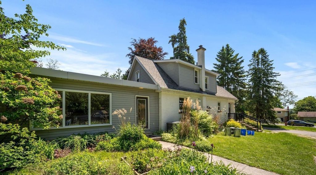 Property photo 1 of 21