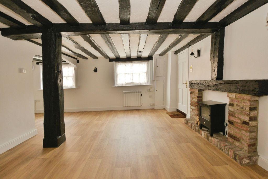 Property photo 3 of 13 Pbox-Img.Jpg