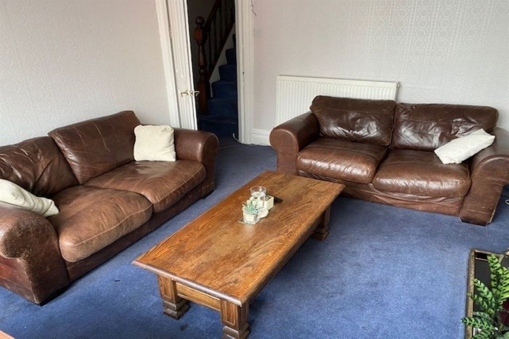 Property photo 3 of 28 Living Room