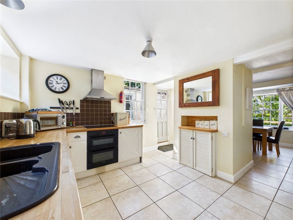 Property photo 2 of 23 Picture No. 10