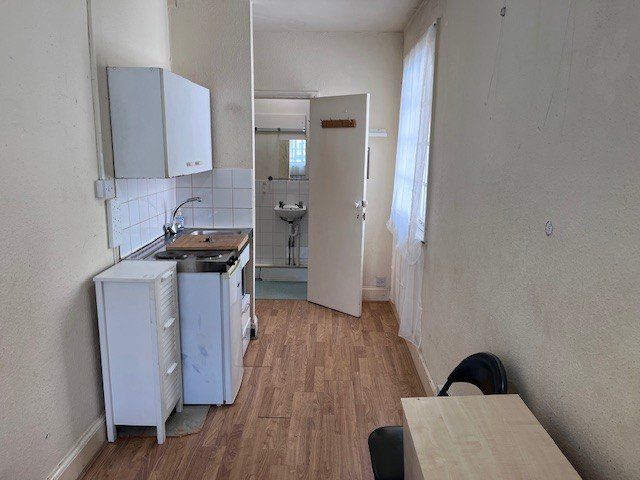 Property photo 2 of 5