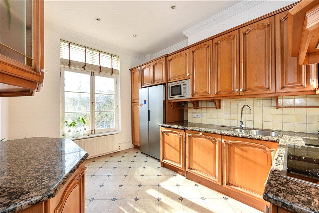 Property photo 3 of 18 Picture No. 12