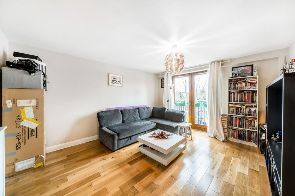 Property photo 3 of 8 Dsc05962-Hdr.Jpg