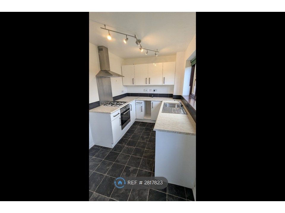 Property photo 3 of 15 Kitchen  (4.1m x 2.2m)
