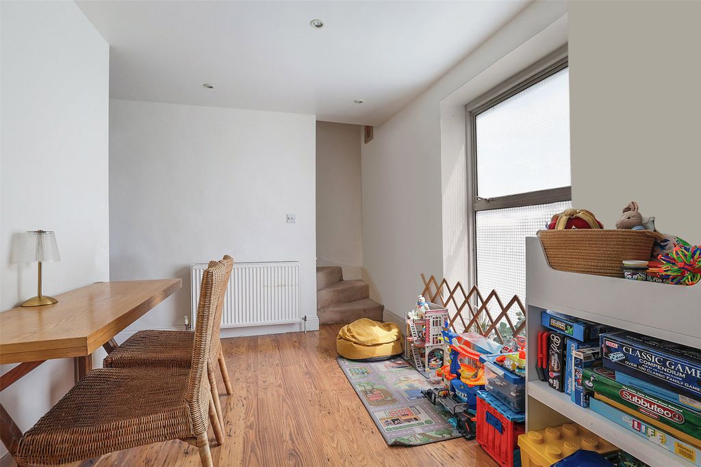 Property photo 3 of 11 Picture No. 08