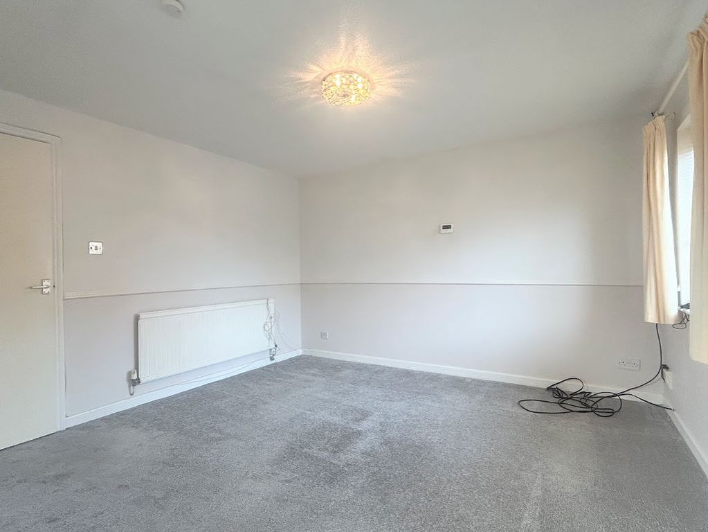 Property photo 2 of 7 Photo 4