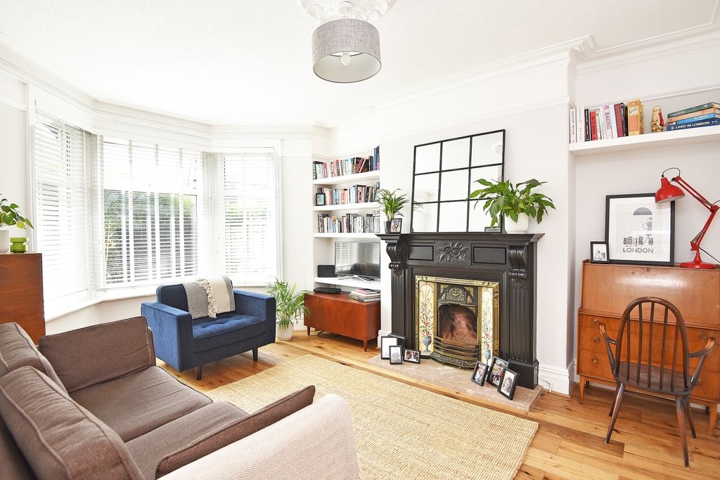 Property photo 2 of 12