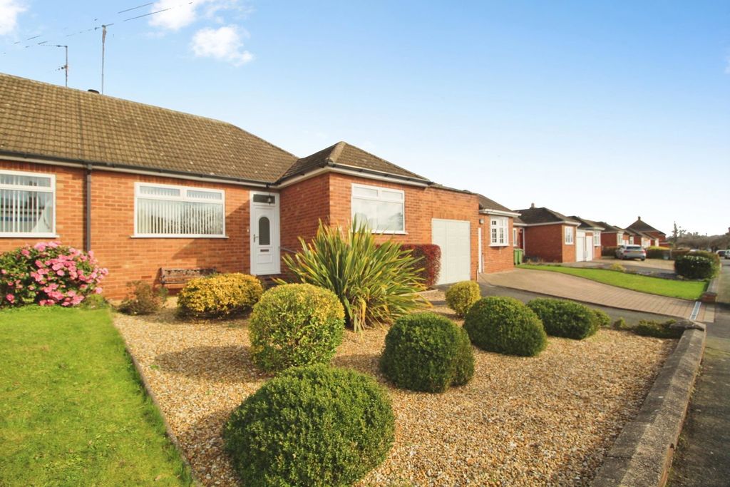 Property photo 2 of 21