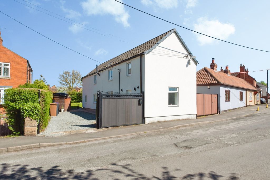 Property photo 2 of 19 Pbox-Img.Jpg