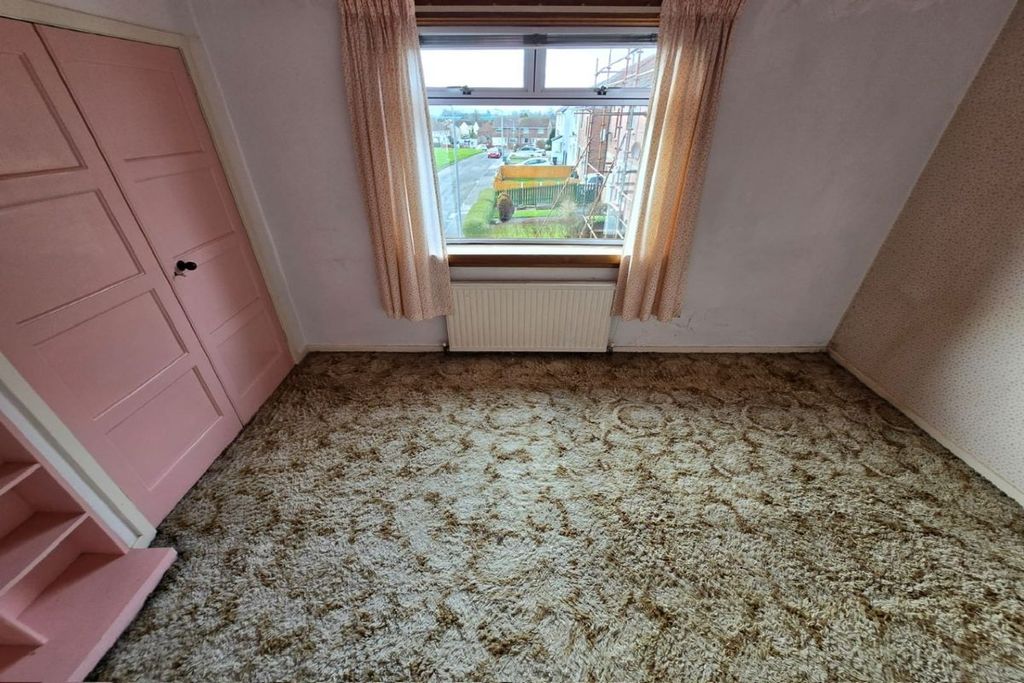 Property photo 3 of 9