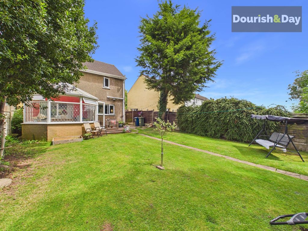Property photo 3 of 18