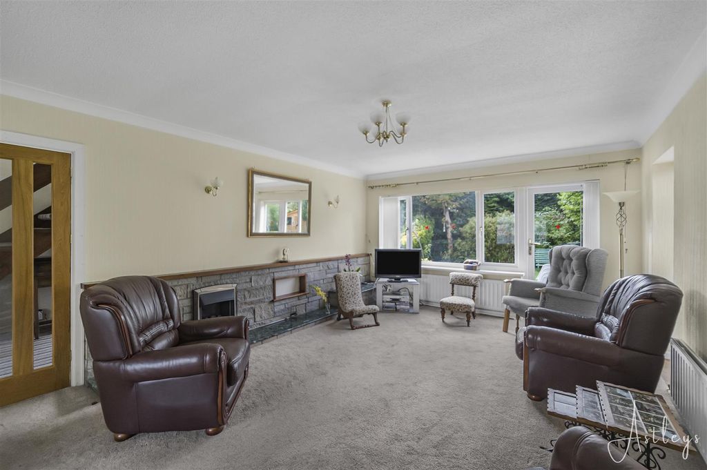 Property photo 2 of 30