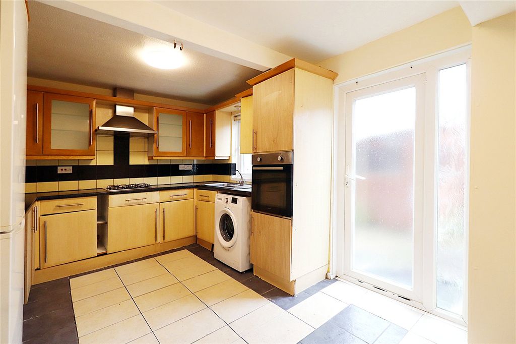Property photo 3 of 17 Picture No. 15